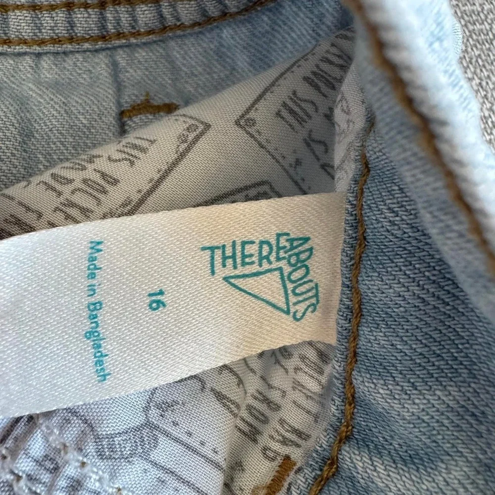Thereabouts light blue jeans with floral embroidery